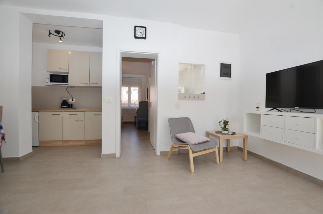 M&N Apartment Rovinj Buitenkant foto