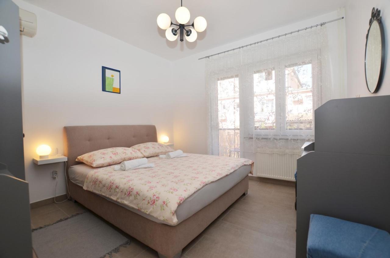 M&N Apartment Rovinj Buitenkant foto