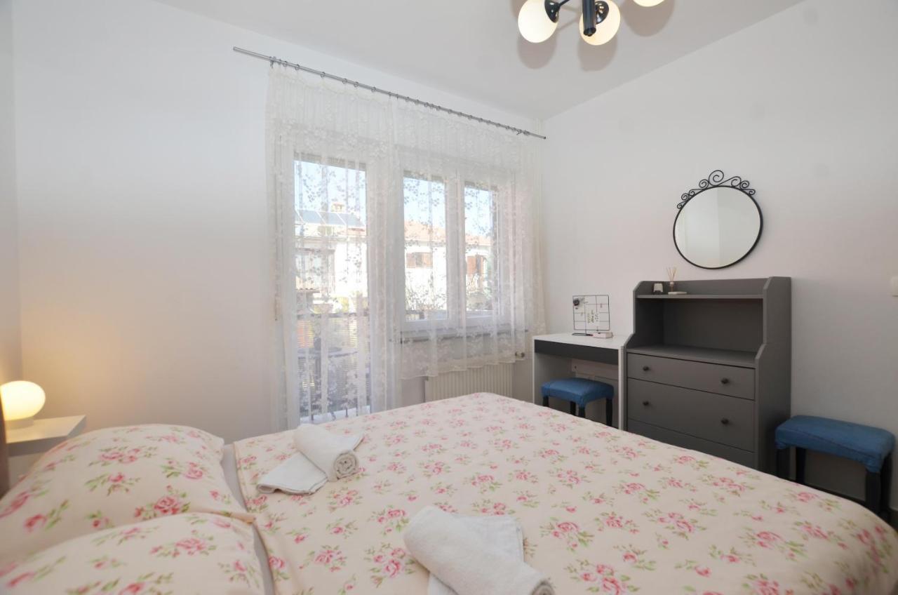 M&N Apartment Rovinj Buitenkant foto
